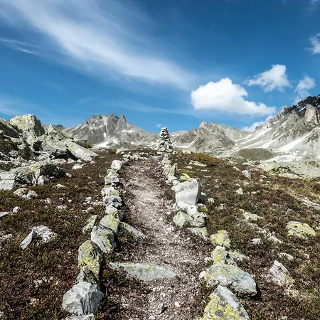 Bella-tola Saint-Luc
